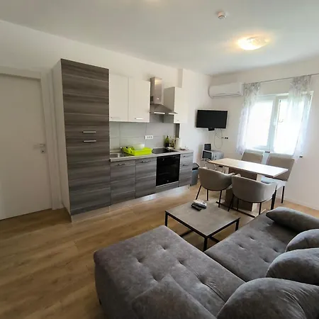 Kvarner Hill Apartment